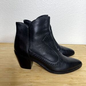 Rebecca Minkoff Boots Size 6.5 Black Leather Western Topstitch Zip Ankle Booties